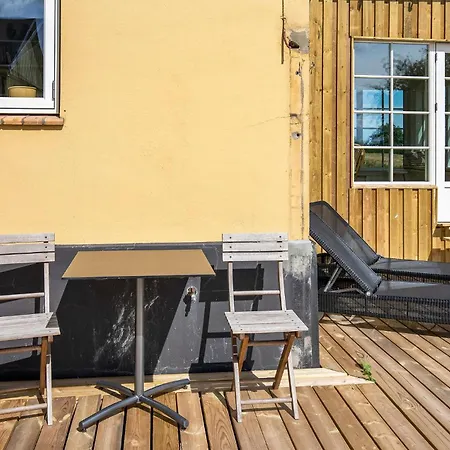 5 Bedroom In