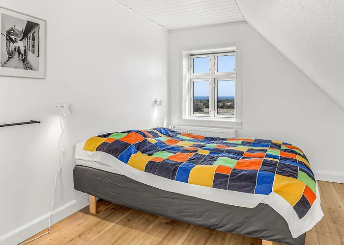 5 Bedroom In